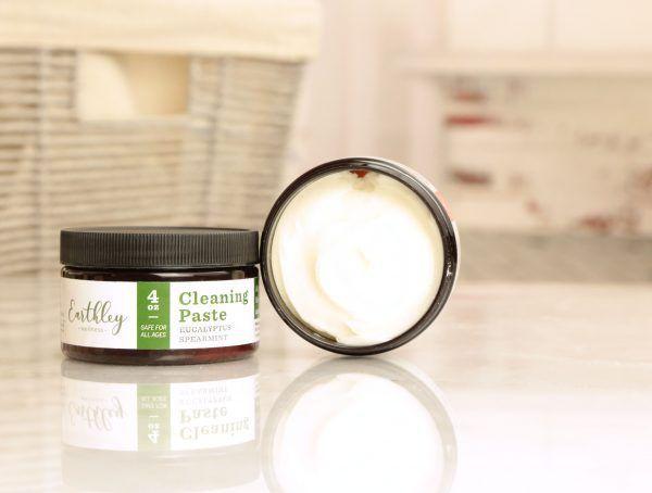 cleaning.paste_.eucalyptus.spearmint.831A0080 copy-600x454.jpg
