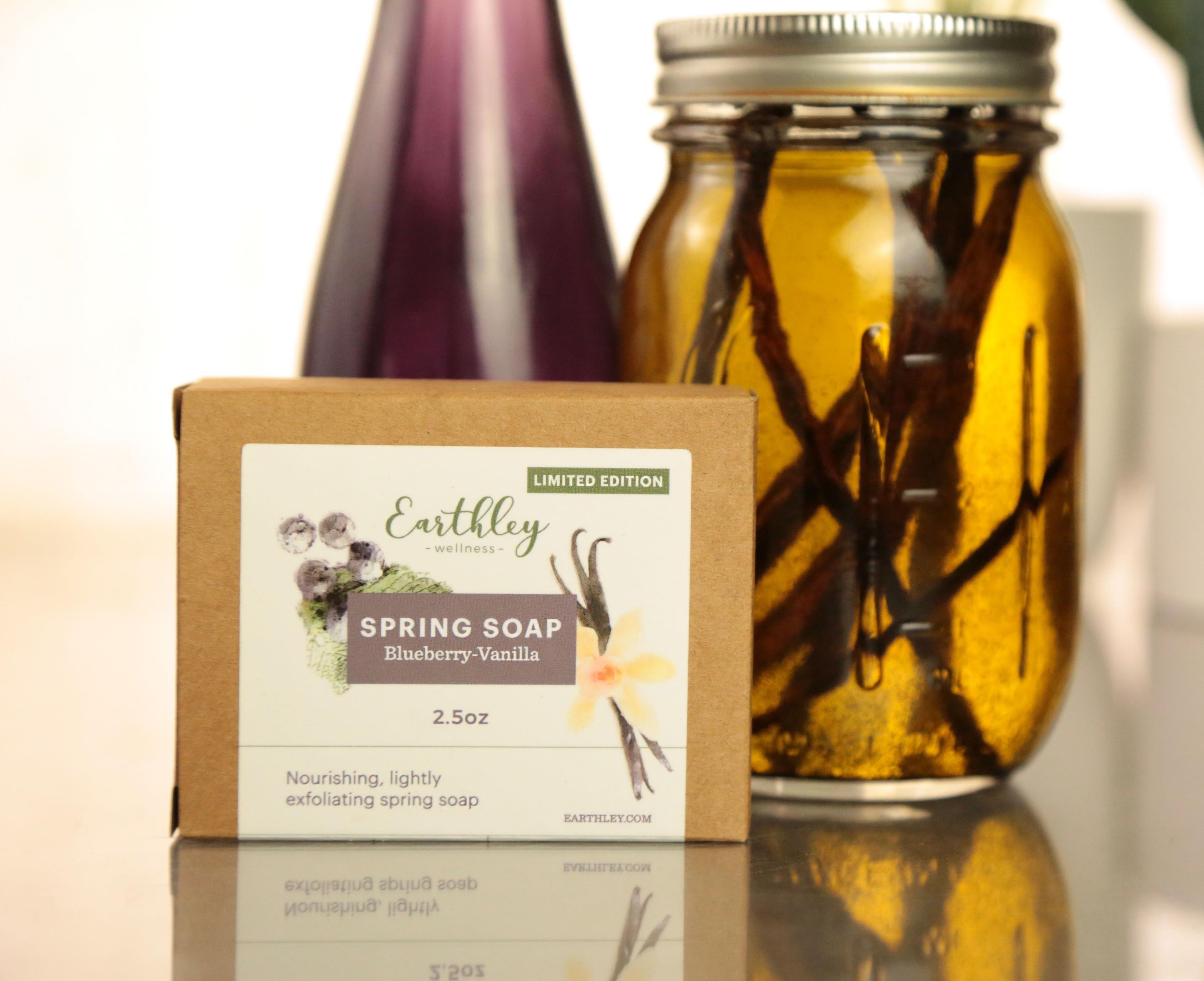 Earthley sprin soap Blueberry vanilla 831A0705 copy product displayed on clean background